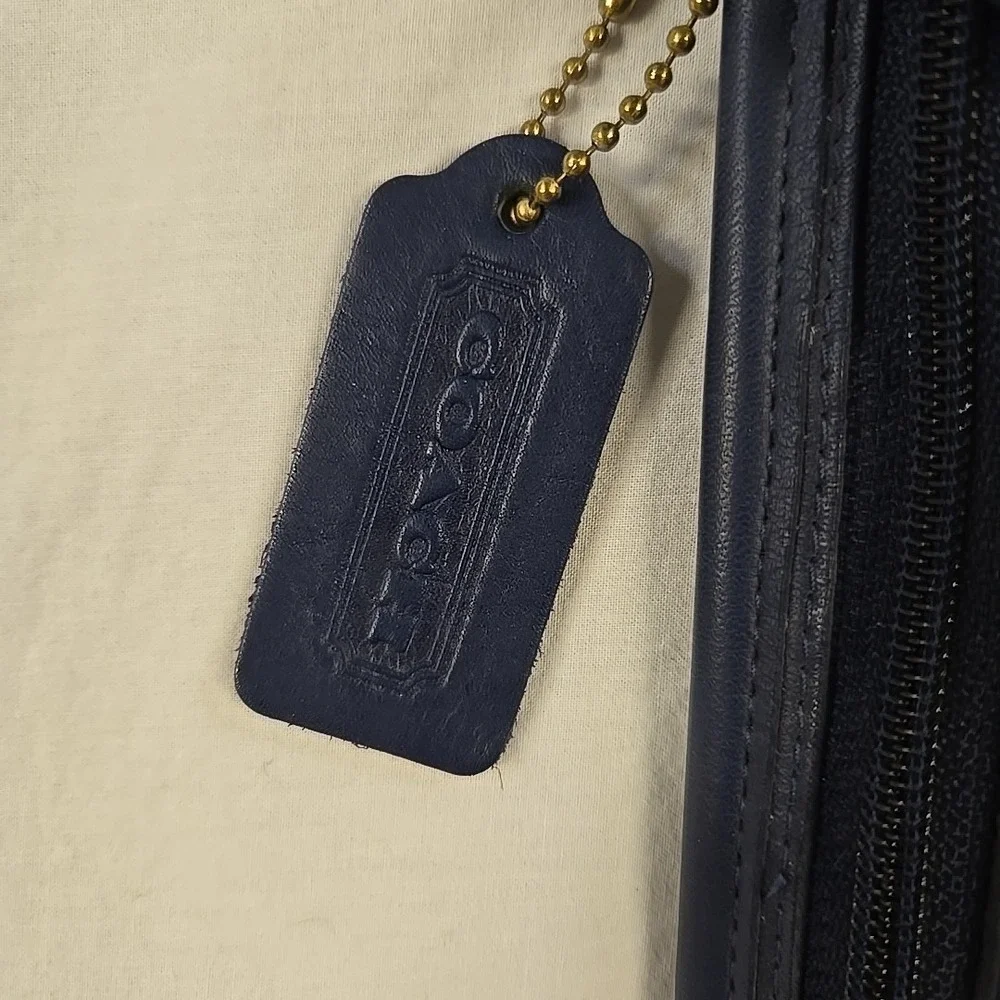 Vintage Coach USA Olympics 100th Anniversary Navy Blue Leather Crossbody Pouch - Picture 3 of 11